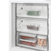 Whirlpool WHK2 5322 B4E Beépíthető alulfagyasztós hűtőszekrény