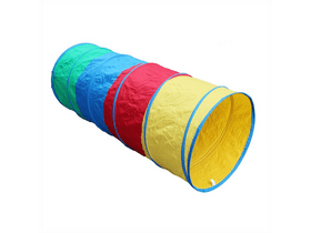 Wonderland tunel u četverobojnoj zemlji čudesa Wonderland tunel u četverobojnoj zemlji čudesa