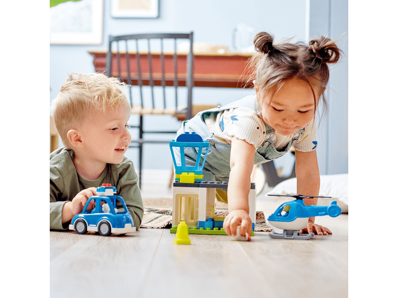 LEGO® DUPLO® Rendőrkapitányság és helikopter (10959)
