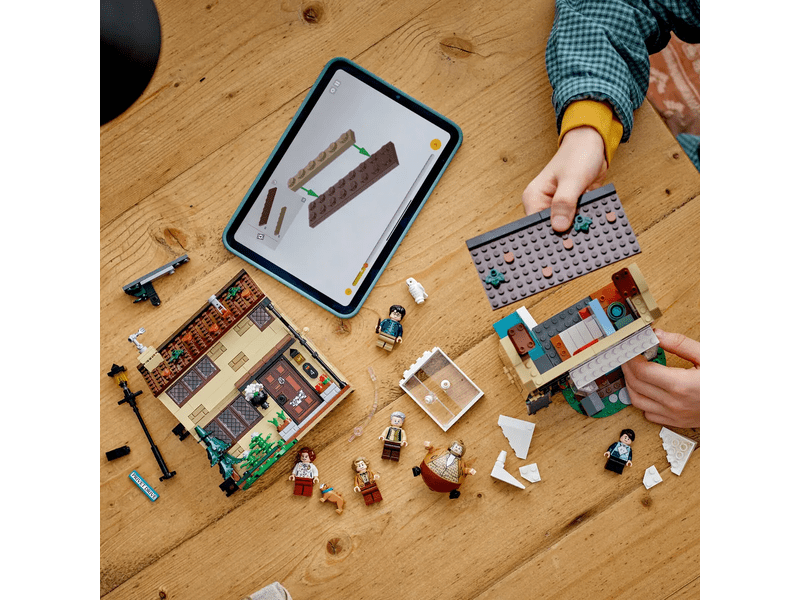 LEGO® Harry Potter™ Privet Drive: Posjet tete Marge (76451)