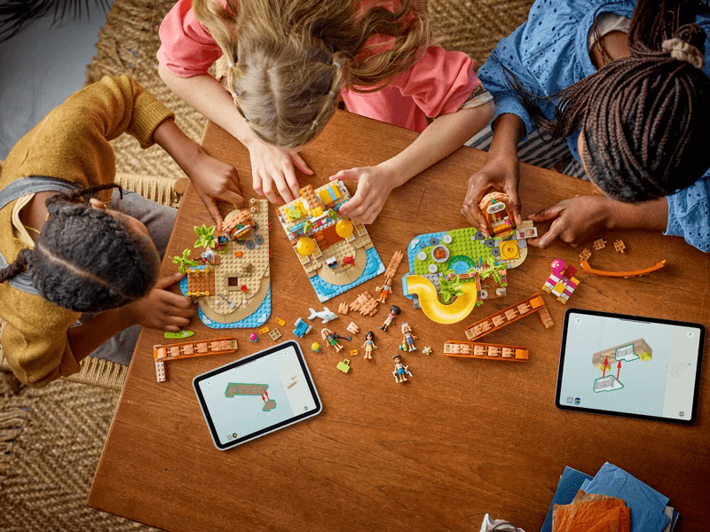 LEGO® Friends Obiteljski odmor na plaži (42673)