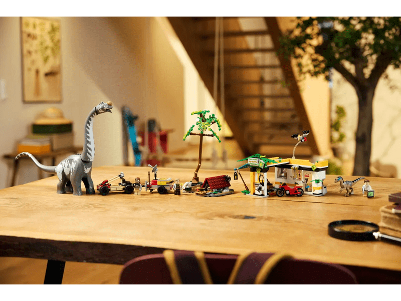 LEGO® Jurassic World™ A raptor és a Titanosaurus keresése (76973)