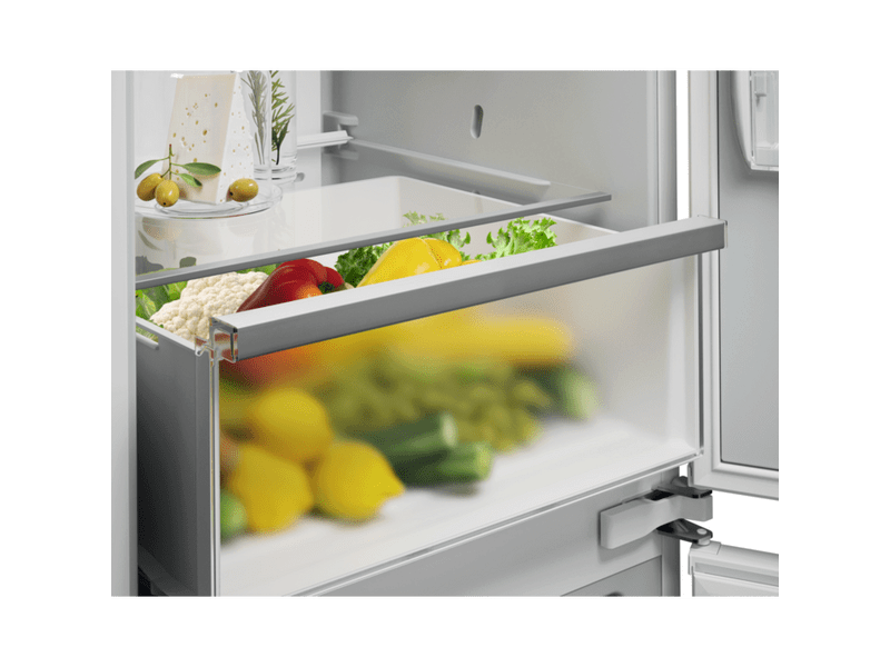 Electrolux ENA7CE18S3 Beépíthető kombinált hűtőszekrény