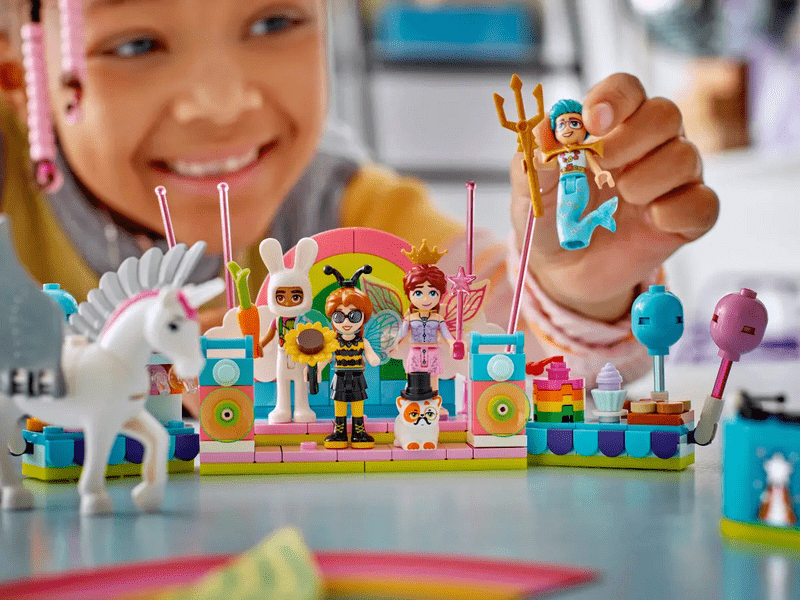 LEGO® Friends Jelmezes buli egyszarvúval és tündérrel (42661)