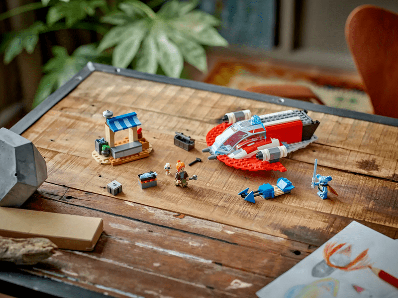 LEGO® Star Wars™ The Crimson Firehawk™ (75384)