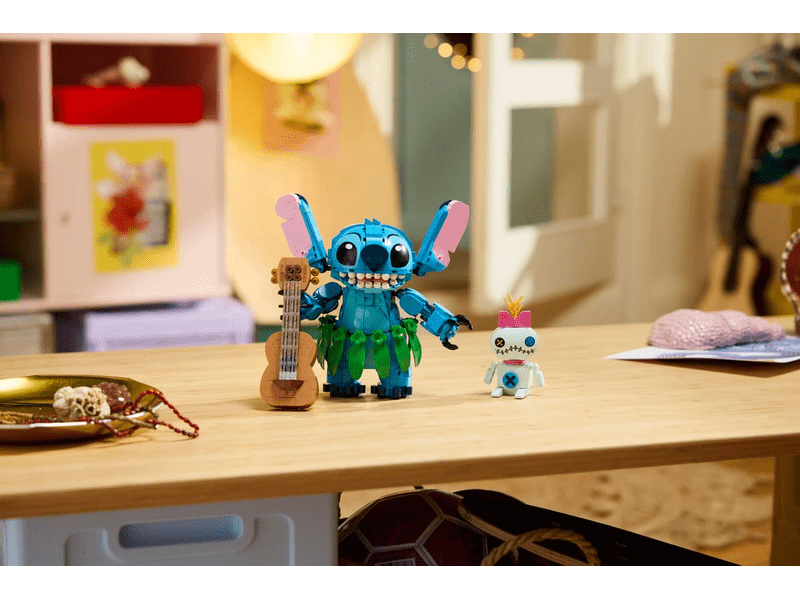 LEGO® Disney Stitch és Foltos (43296)