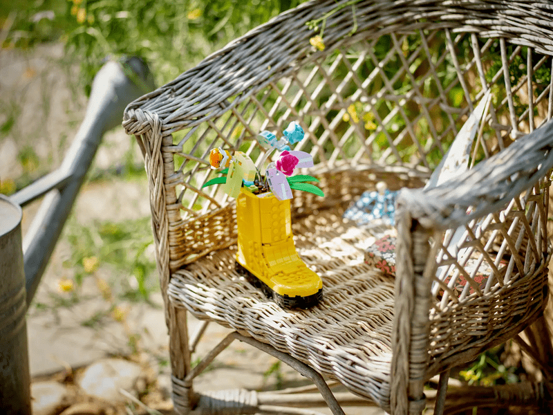 LEGO® Creator cvijeće u kanti za zalijevanje (31149)