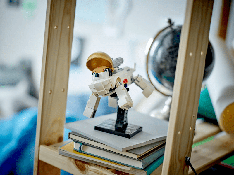 LEGO® Creator astronaut (31152)