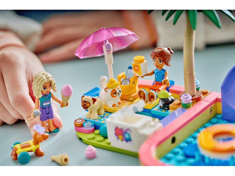 LEGO® Friends Egy vidám nap az aquaparkban (42676)
