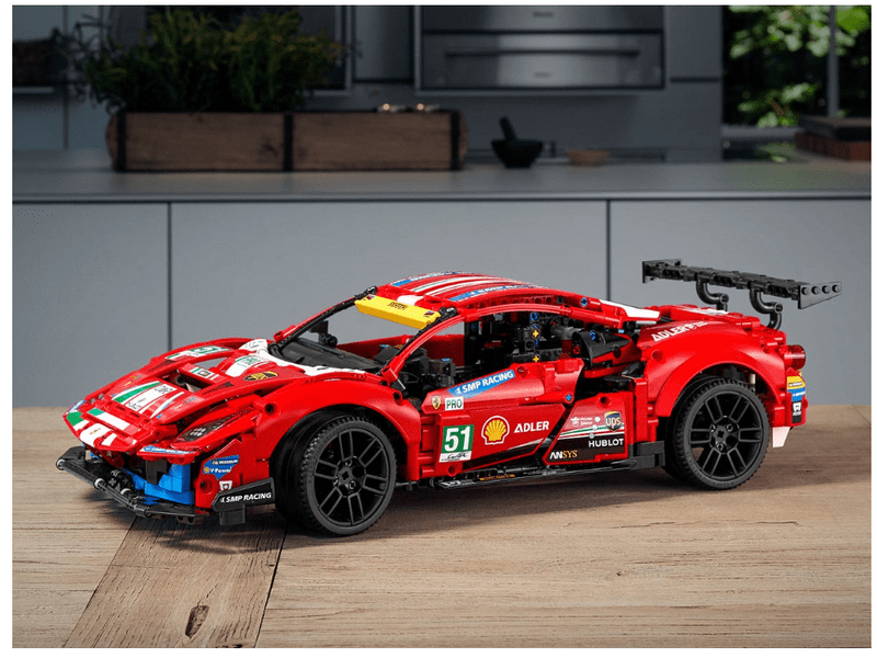 LEGO® Technic™ Ferrari 488 GTE “AF Corse #51” (42125)