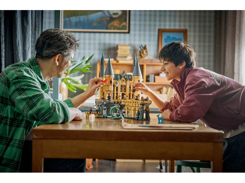 LEGO® Harry Potter™ Roxfort™ kastély: Keleti szárny (76473)
