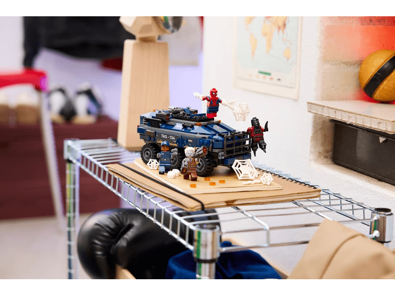 LEGO® Marvel Pókember: a rabszállító üldözése (76349)