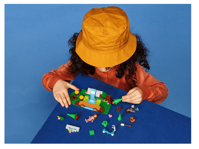 LEGO® Friends Erdei vízesés (41677)