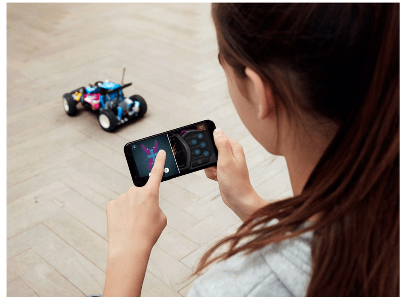 LEGO® Technic™ Terepjáró homokfutó (42124)