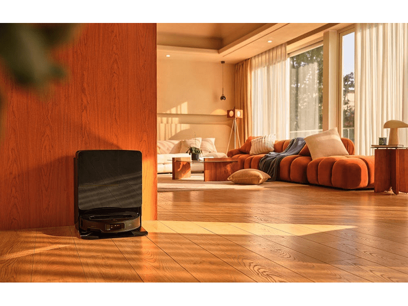 Roborock Saros Z70 robotporszívó mechanikus karral, fekete (SAROS-Z70-BL)