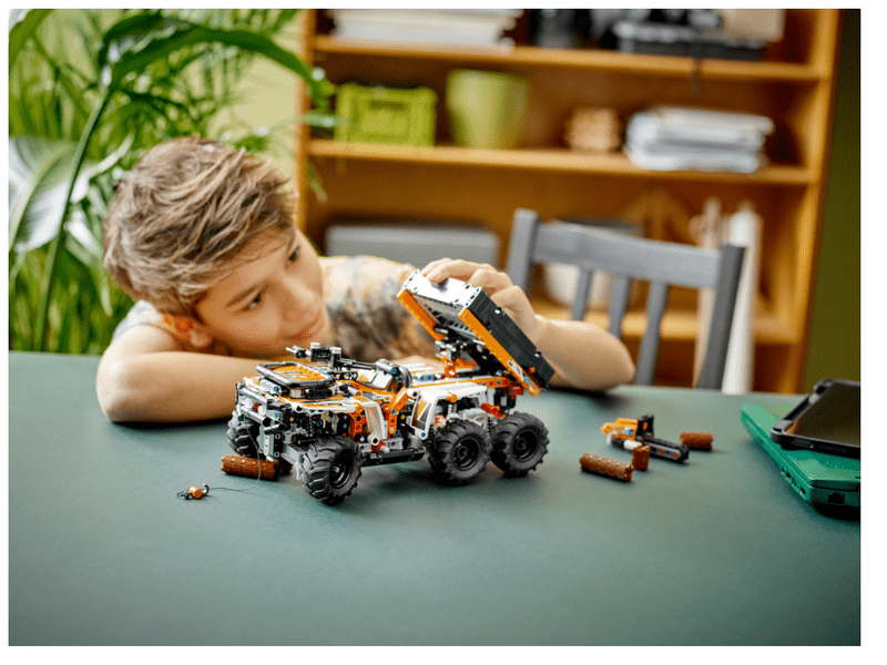 LEGO® Technic™ Terepjáró (42139)