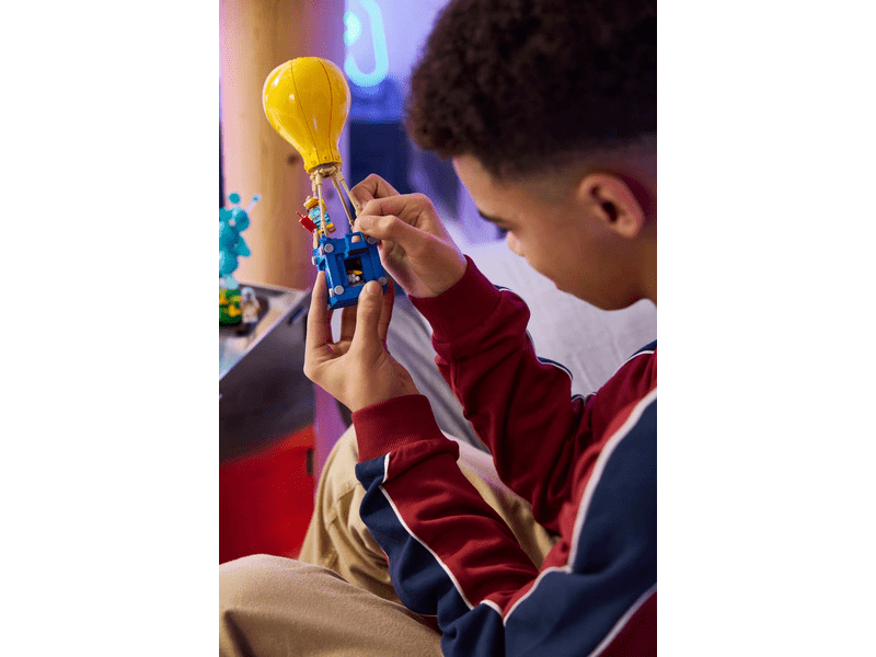 LEGO® Fortnite® Supply Drop (77080)
