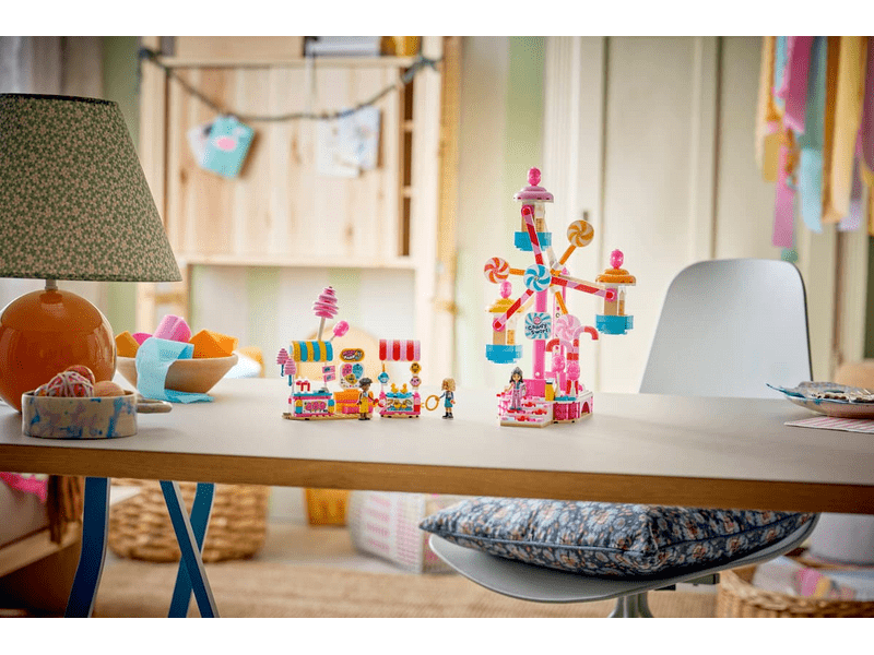 LEGO® Friends Cukorkával és muffinnal díszített óriáskerék (42700)