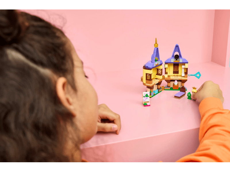 LEGO® Disney Princess Aranyhaj minitornya (43294)