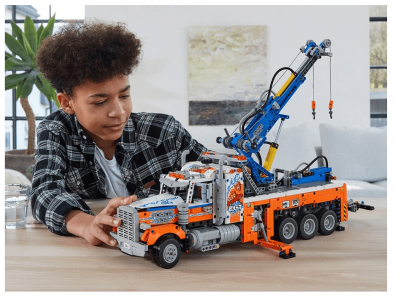 LEGO® Technic™ Nagy terherbírású vontató (42128)