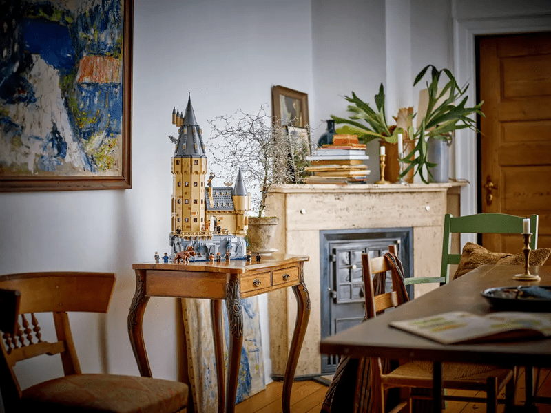 LEGO® Harry Potter™ Dvorac Hogwarts™: Središnji toranj (76454)