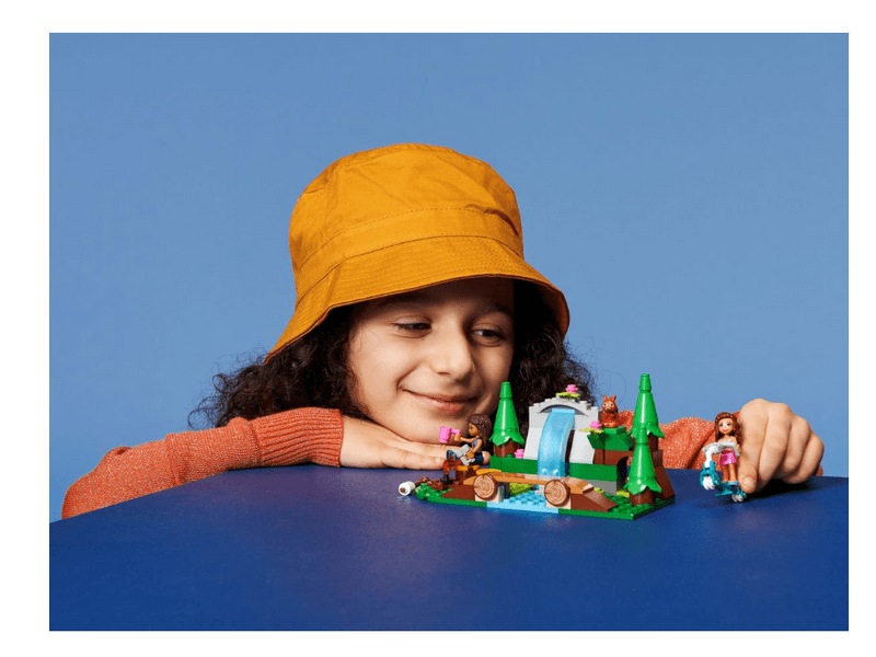 LEGO® Friends Erdei vízesés (41677)