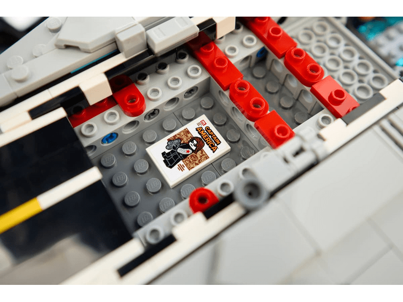 LEGO® Marvel S.H.I.E.L.D. Helicarrier (76354)