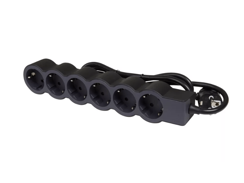 Legrand 694558 6x2P+F Standard hatos elosztó, 1,5m, 16 A