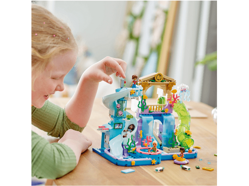 LEGO® Friends Heartlake City aquapark (42630)