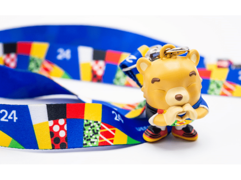 UEFA 2024 Albert nyakba akasztós kulcstartó