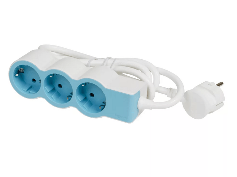 Legrand 694551 3x2P+F Standard hármas elosztó, 1,5m, 16 A