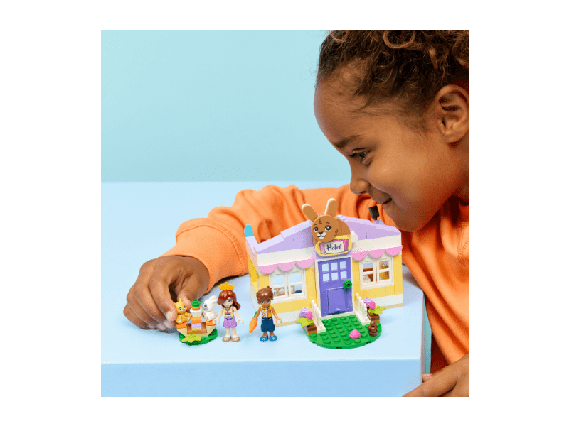 LEGO® Friends Heartlake City nyuszipanzió (42679)