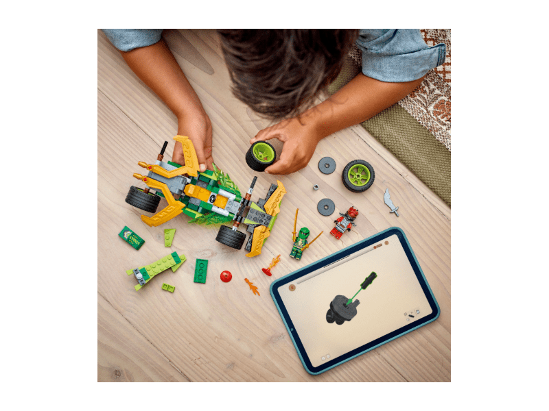 LEGO® NINJAGO® Lloyd's Pull-Back trkaći auto (71828)