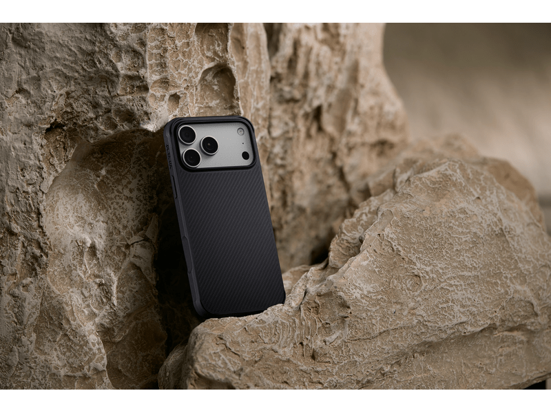 Pitaka Aramid ProGuard maskica za iPhone 17 Pro Max, crna (KI1701MGPM)