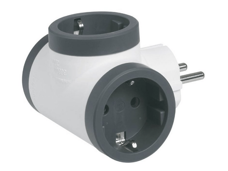 Legrand 694521 2P+F Hármas elágazású elosztó, forgatható, 16 A