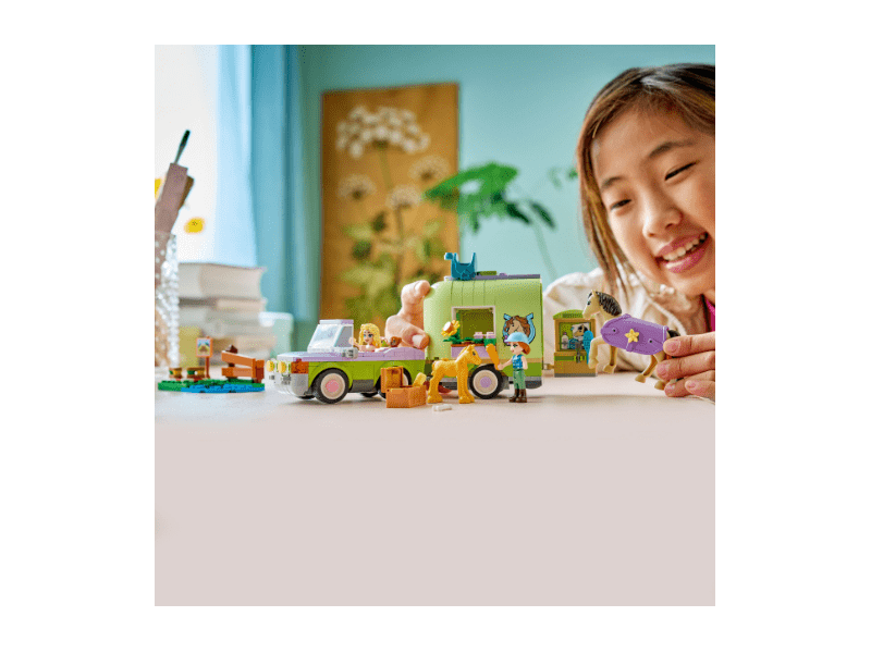 LEGO® Friends Ló és csikószállító utánfutó (42695)