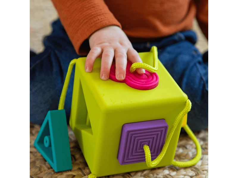 OombeeCube Formaillesztő kocka (F120ML)