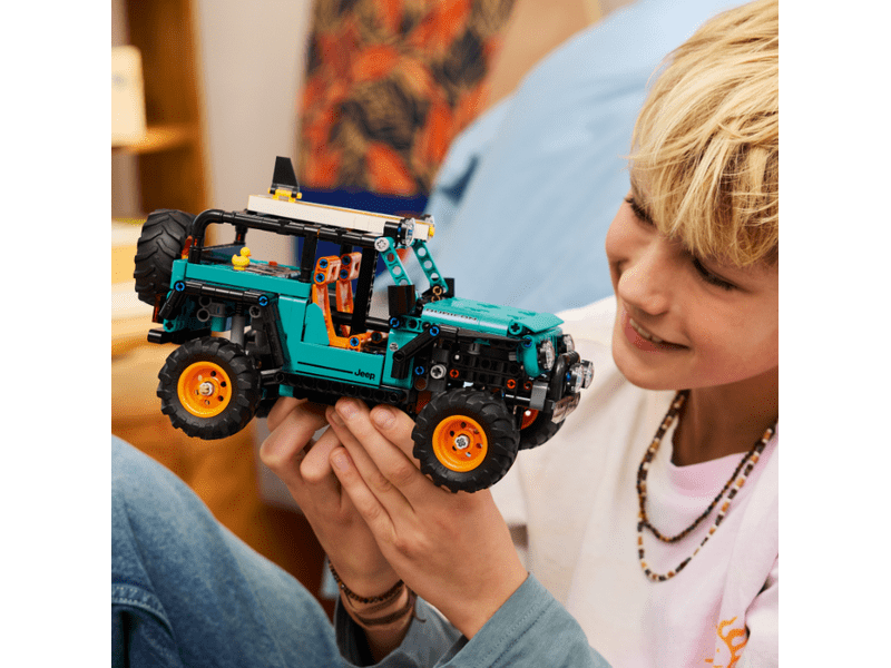 LEGO® Technic™ Jeep® Wrangler Rubicon SUV (42227)