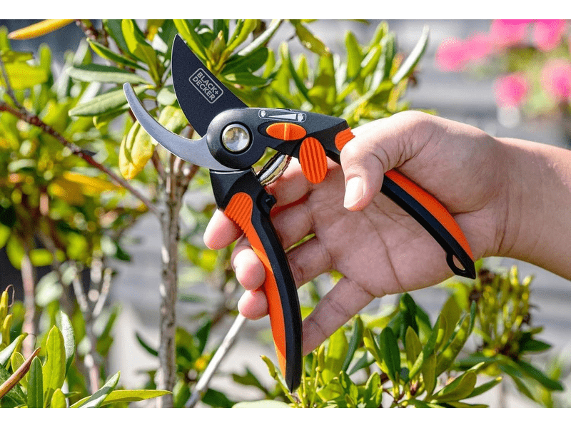 BLACK + DECKER BXGTTO7012 Mellévágó metszőolló, 20 cm