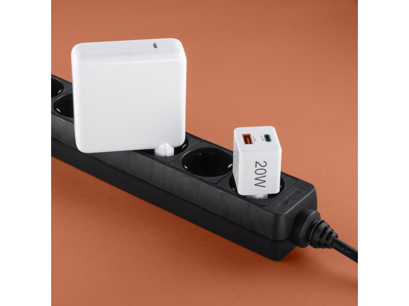 Hama USB+Type-C Hálózati töltő, 20W (201991)