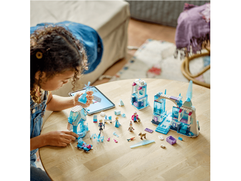 LEGO® Disney Jégvarázs Elza jégpalotája (43244)