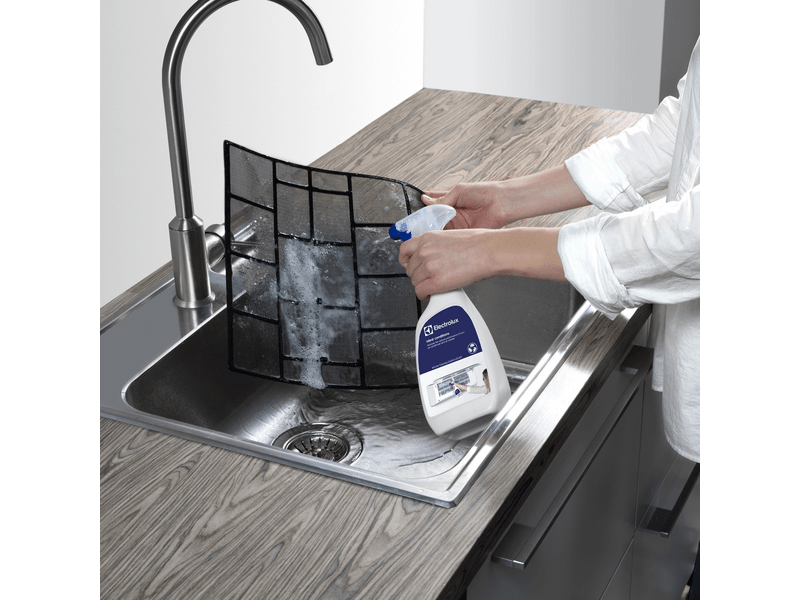 Electrolux ECS01 Univerzalno sredstvo za čišćenje klima uređaja, 500 ml
