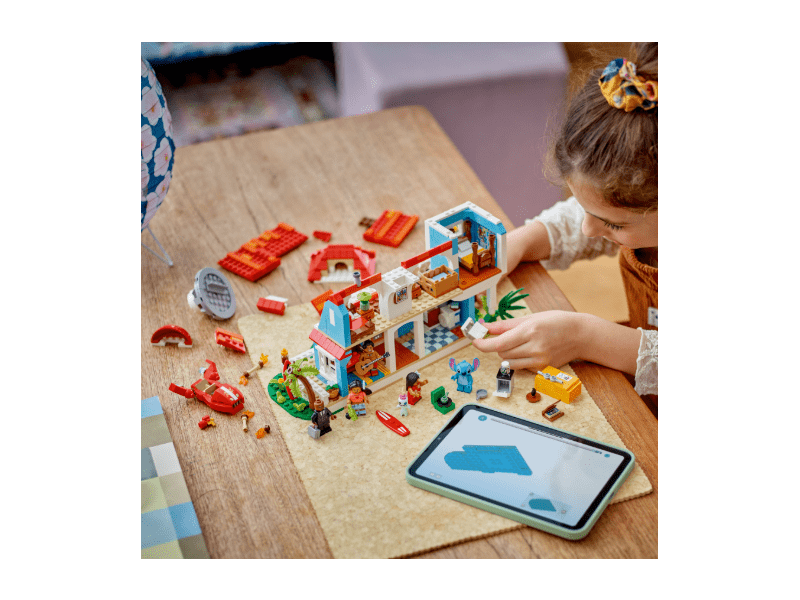 LEGO® Disney Lilo i Stitch Kuća na plaži (43268)