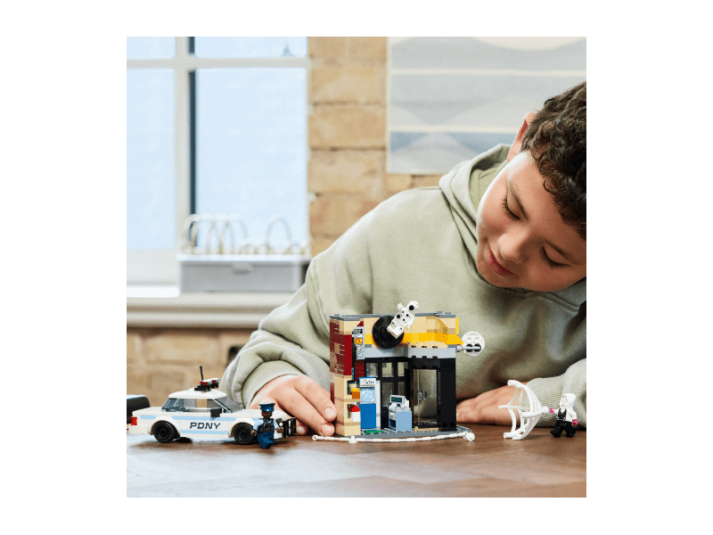 LEGO® Marvel Spider-Verse: Miles Morales protiv Patcha (76311)