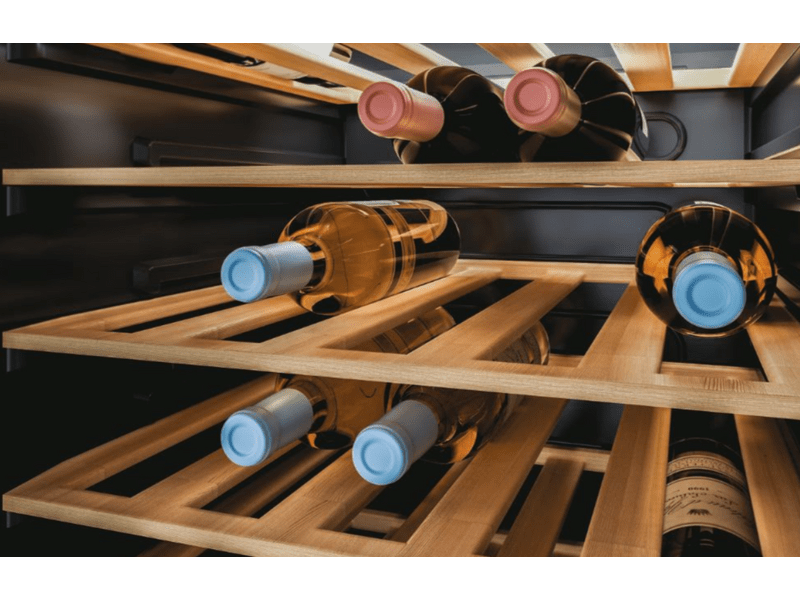 Candy CWC 150 MHF DiVino Borhűtő