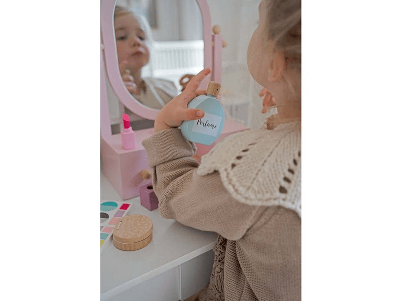 Make up készlet fából (W7144)