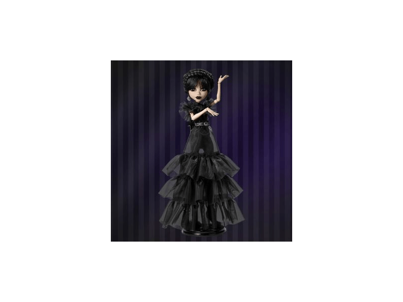 Monster High x Wednesday: Wednesday baba báli ruhában (HXJ03)