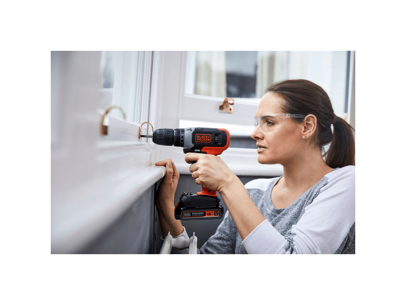 BLACK + DECKER BCD001C1-QW Akkus fúró-csavarozó