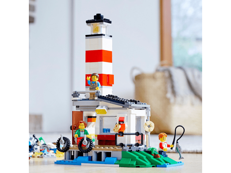 LEGO® Creator Családi vakáció lakókocsival (31108)