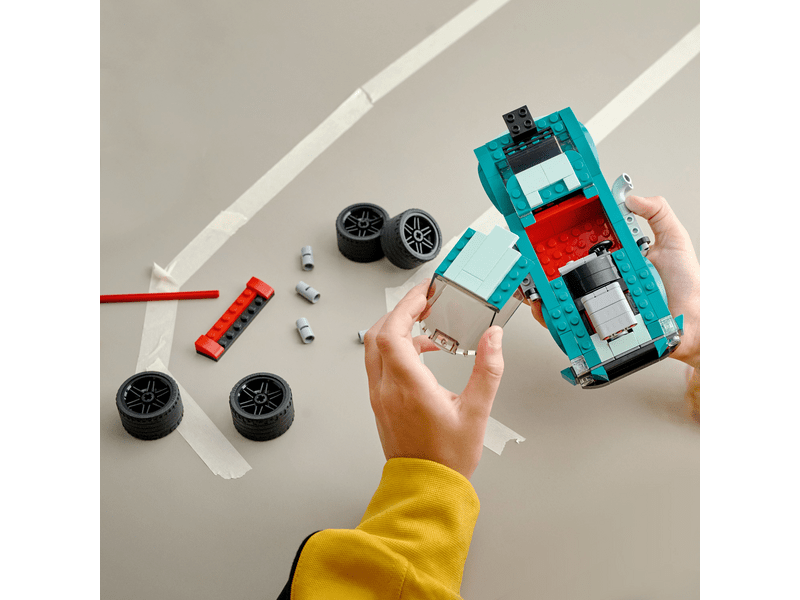 LEGO® Creator Utcai versenyautó (31127)